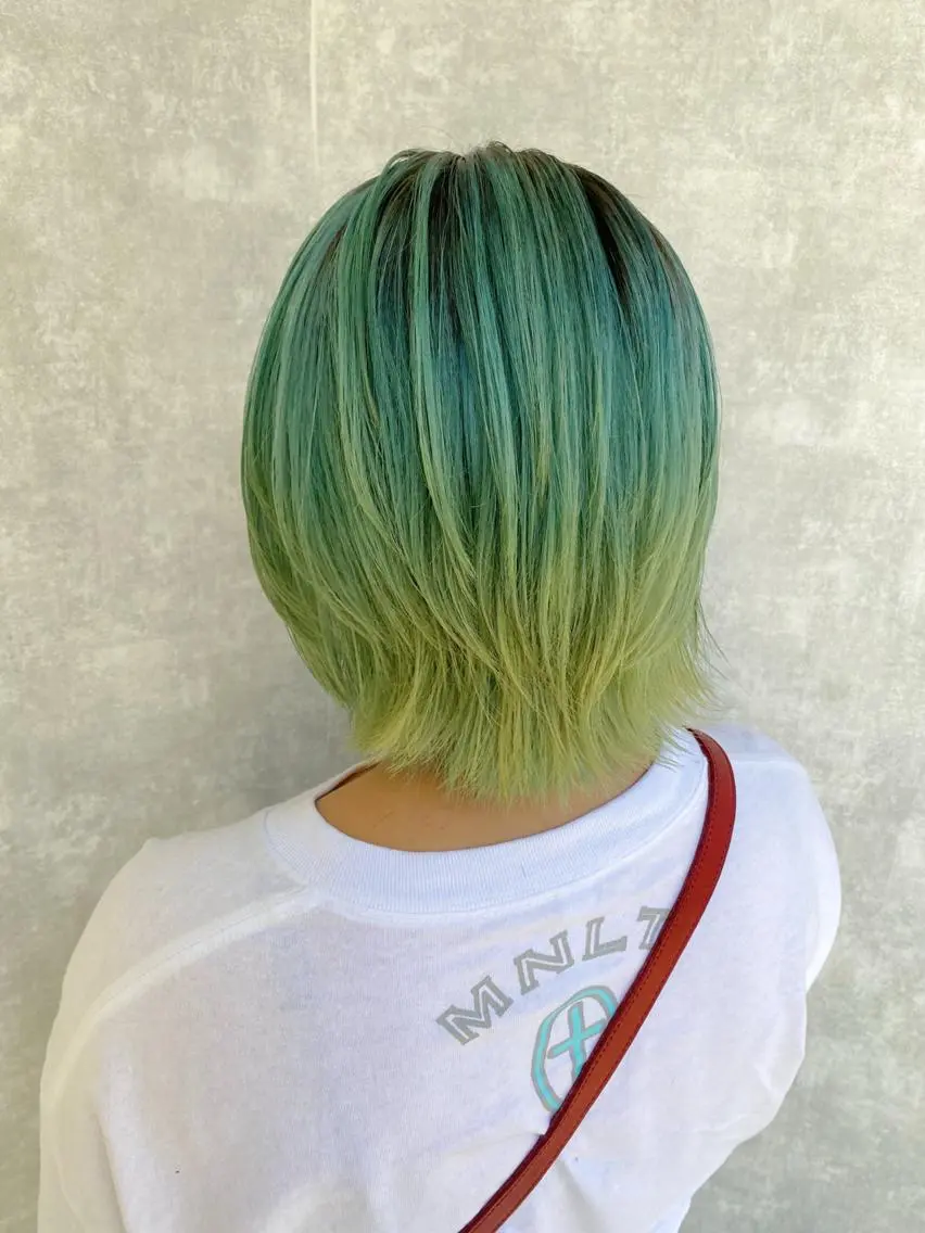 カラー ミディアム カット ヘアカラー トリートメント 入江 允のヘアスタイル