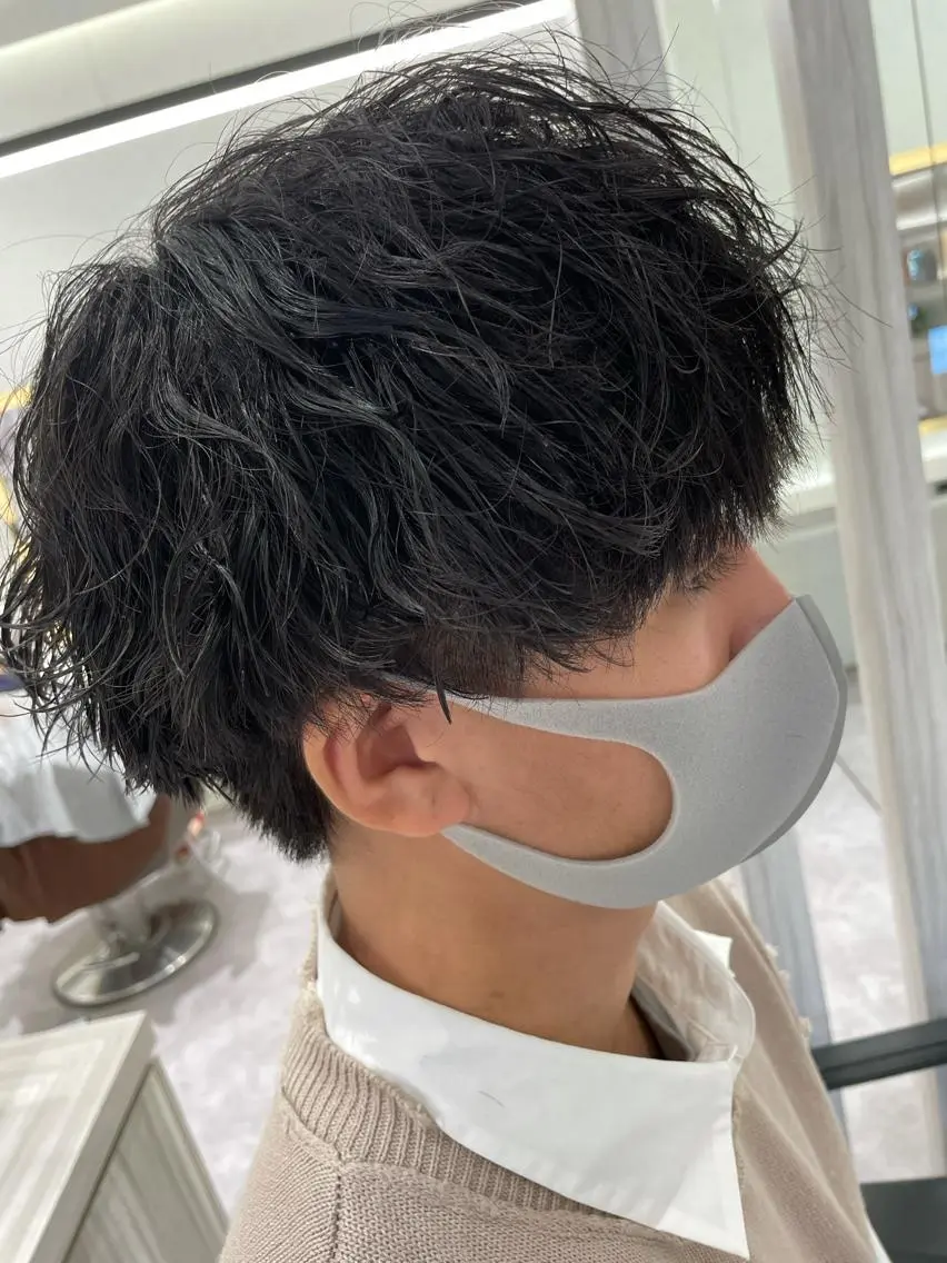 パーマ メンズ メンズパーマ ツイストスパイラルパーマ 波巻きパーマ スパイラルパーマ メンズ特化/今池駅 徒歩1分/岡本一真のヘアスタイル