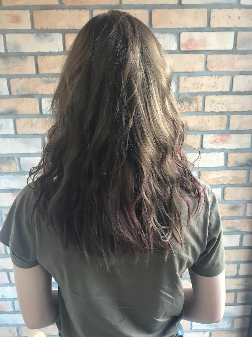 ロング カラー ヘアアレンジ インナーカラー ピンクカラー 烏山 達也のヘアスタイル