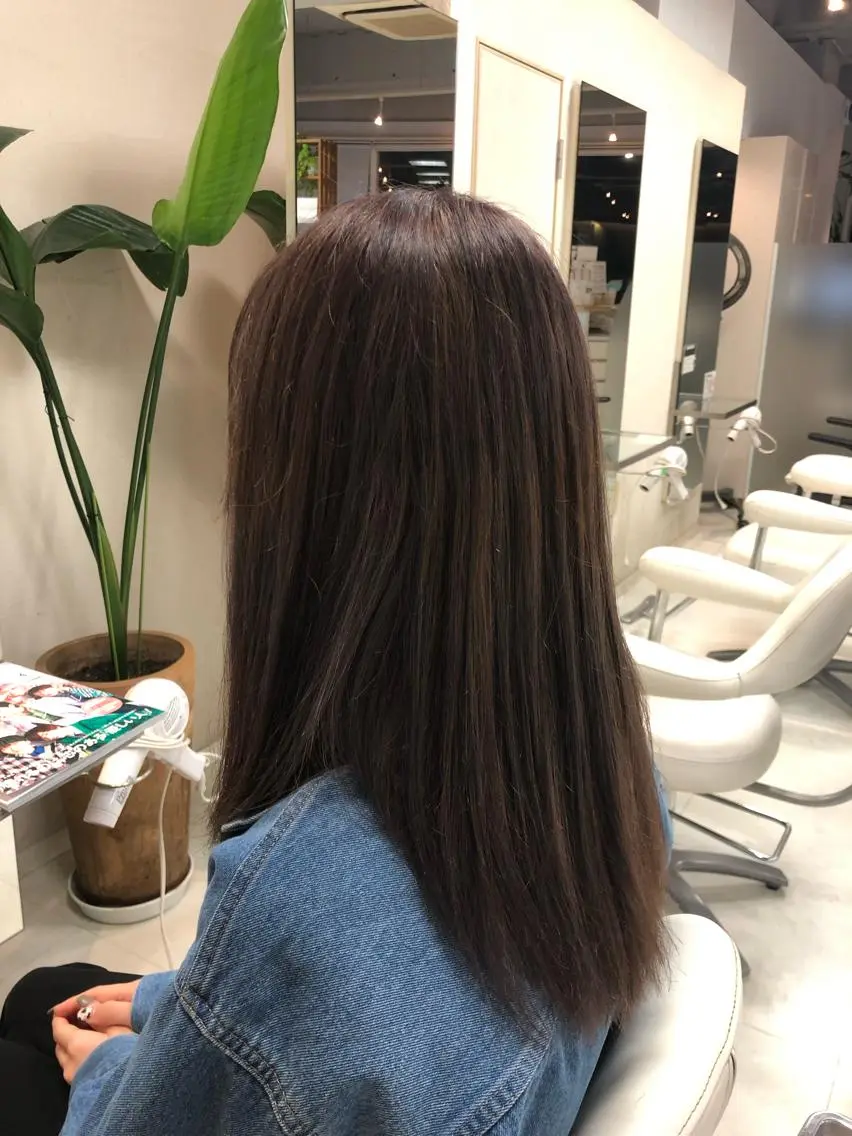 ロング ヘアカラー 阿部 美咲のヘアスタイル