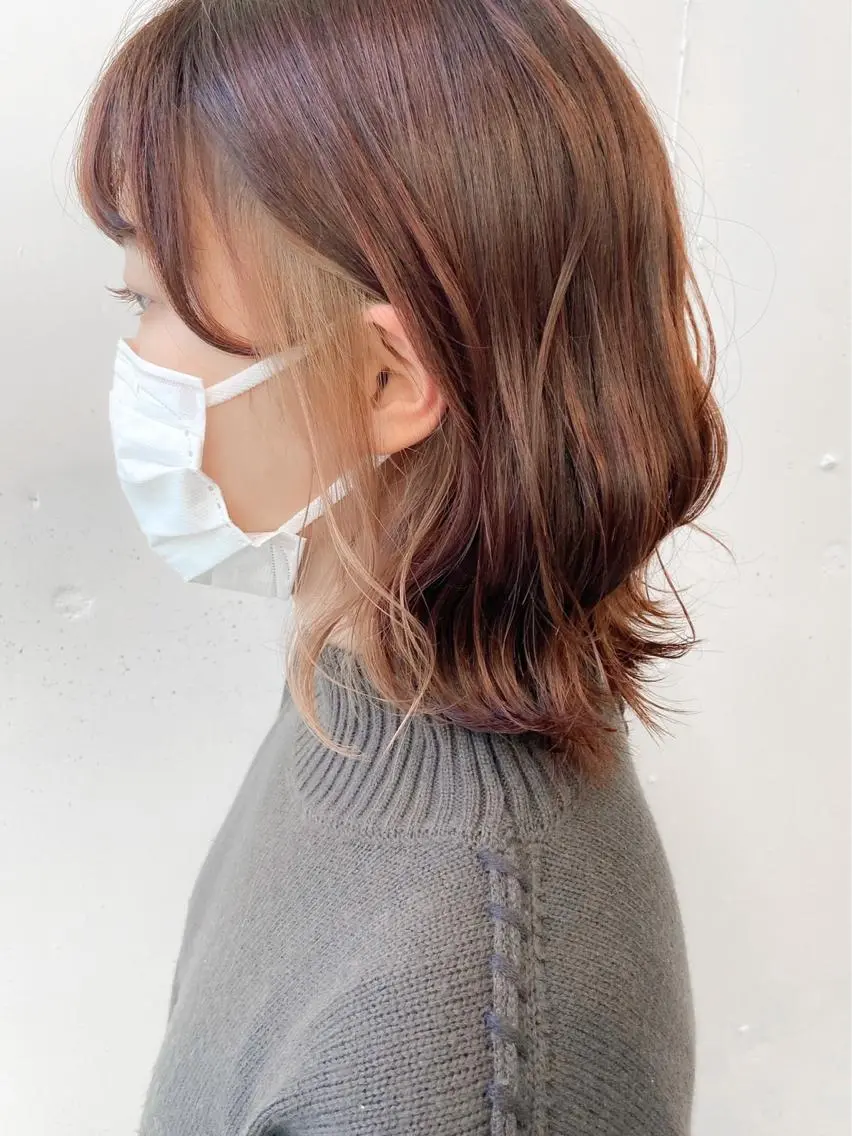 ミディアム カラー インナーカラー ヘアカラー トリートメント ウルフカット レイヤーカット上柿のヘアスタイル