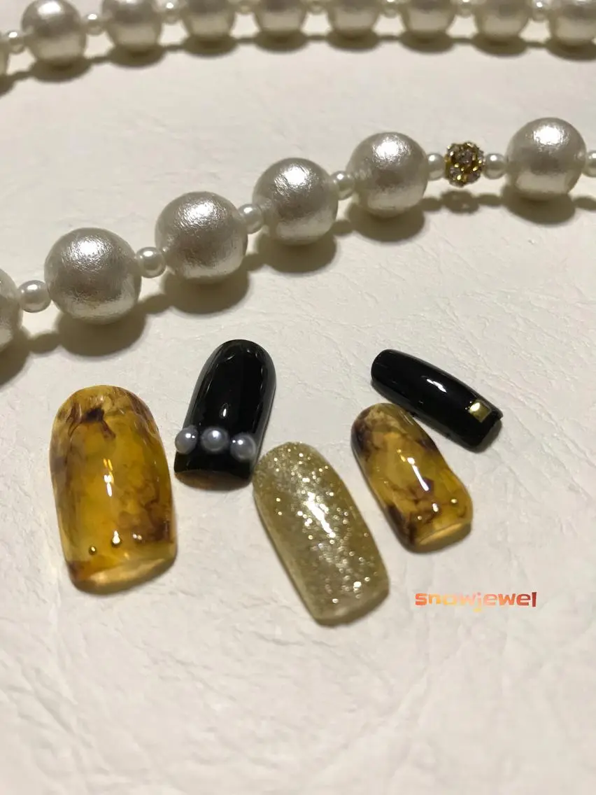 ネイル べっ甲ネイル フットネイル nail snowjewelのネイルデザイン