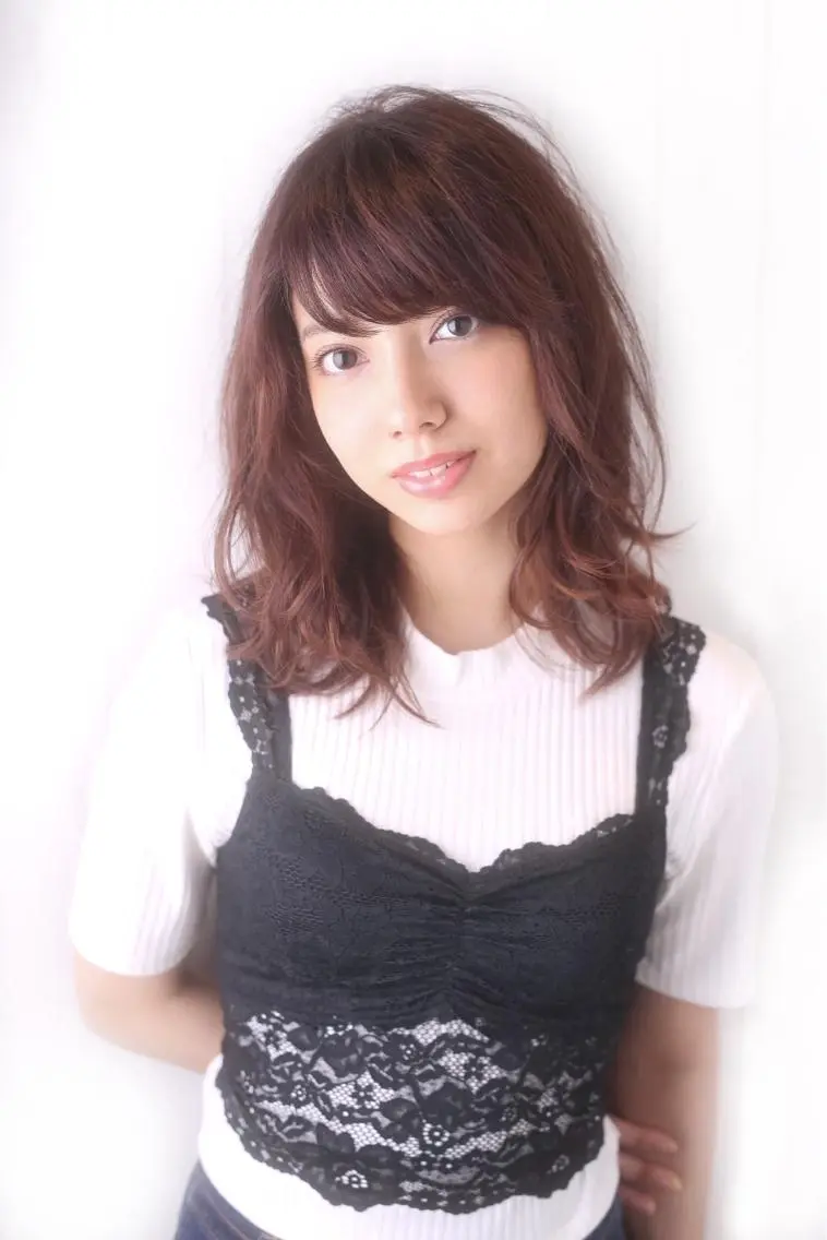ミディアム セミロング カラー パーマ 沖 宜志のヘアスタイル