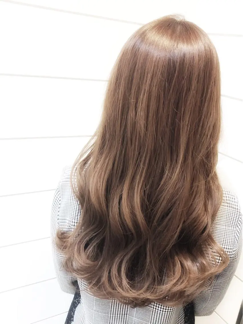 ロング カラー ベージュカラー ハイライトカラー ハイライト 🍊新宿南口🍊 ERINAのヘアスタイル