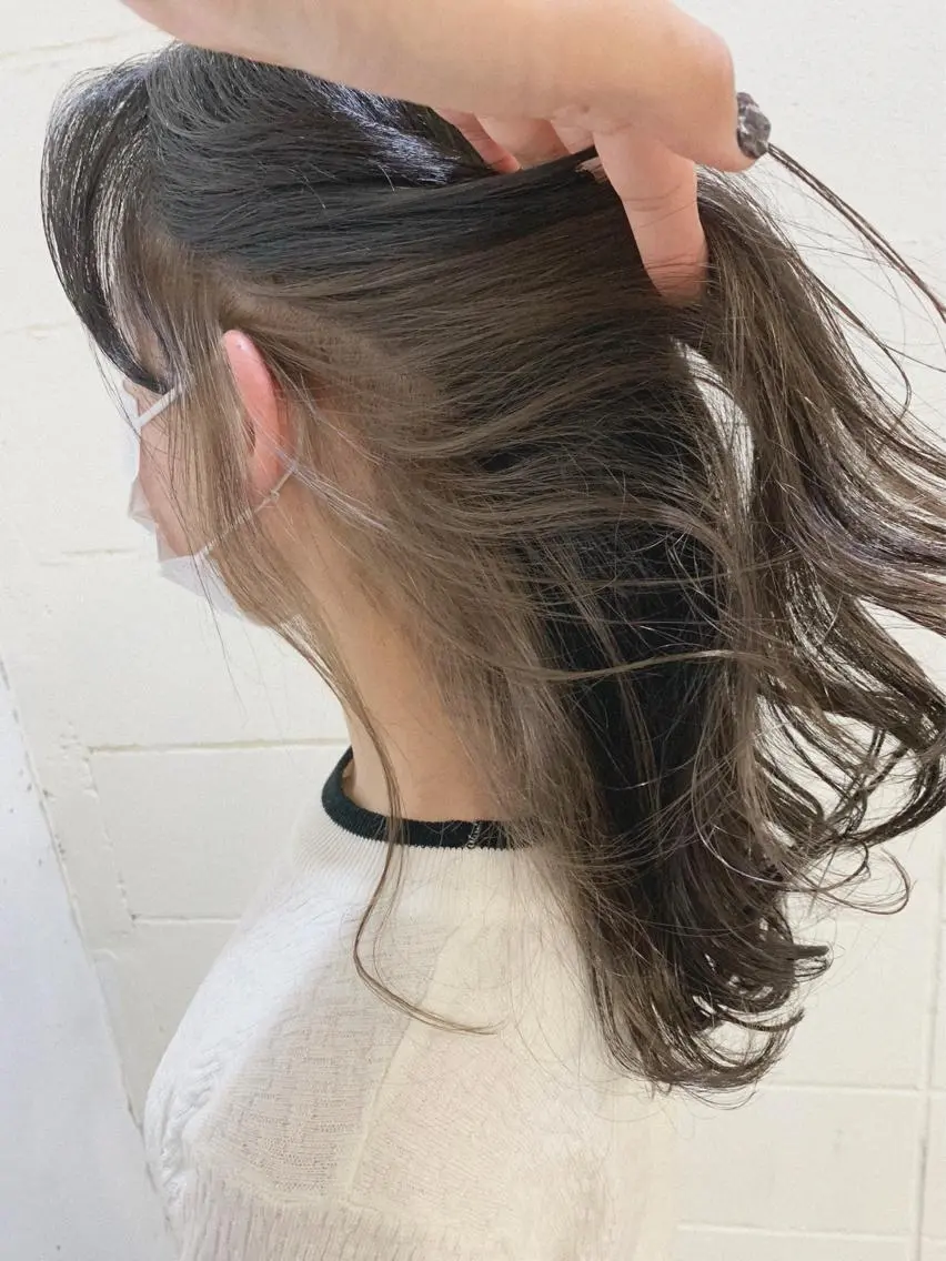 セミロング カラー インナーカラー 千葉駅徒歩1分✂︎ 宮内のヘアスタイル