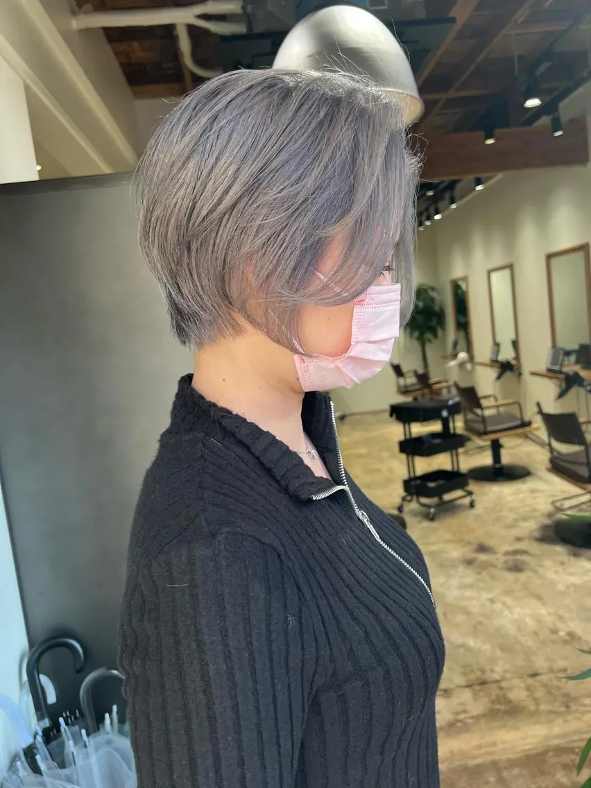 ショート カラー nishido ハイライト/パーマのヘアスタイル