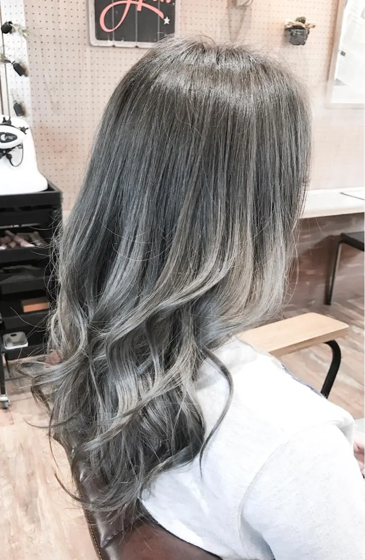 セミロング 常山 篤志のヘアスタイル