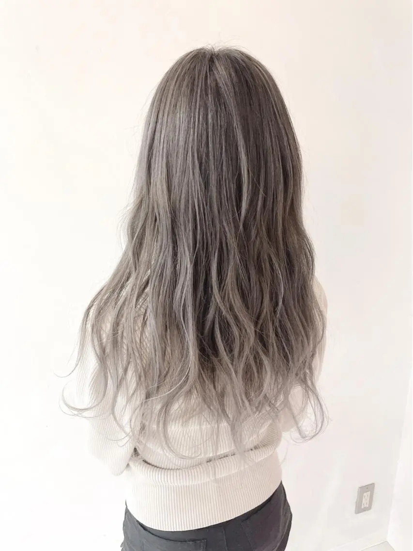 ロング カラー バレイヤージュ ブリーチ ケアブリーチ ダブルカラー イヤリングカラー ヘアカラー トリートメント ブリーチの神 KYONのその他イメージ