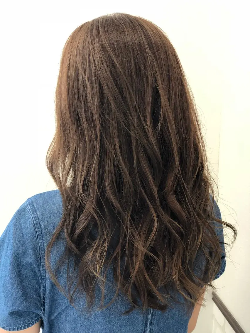 セミロング カラー 渡邉 ケイジのヘアスタイル