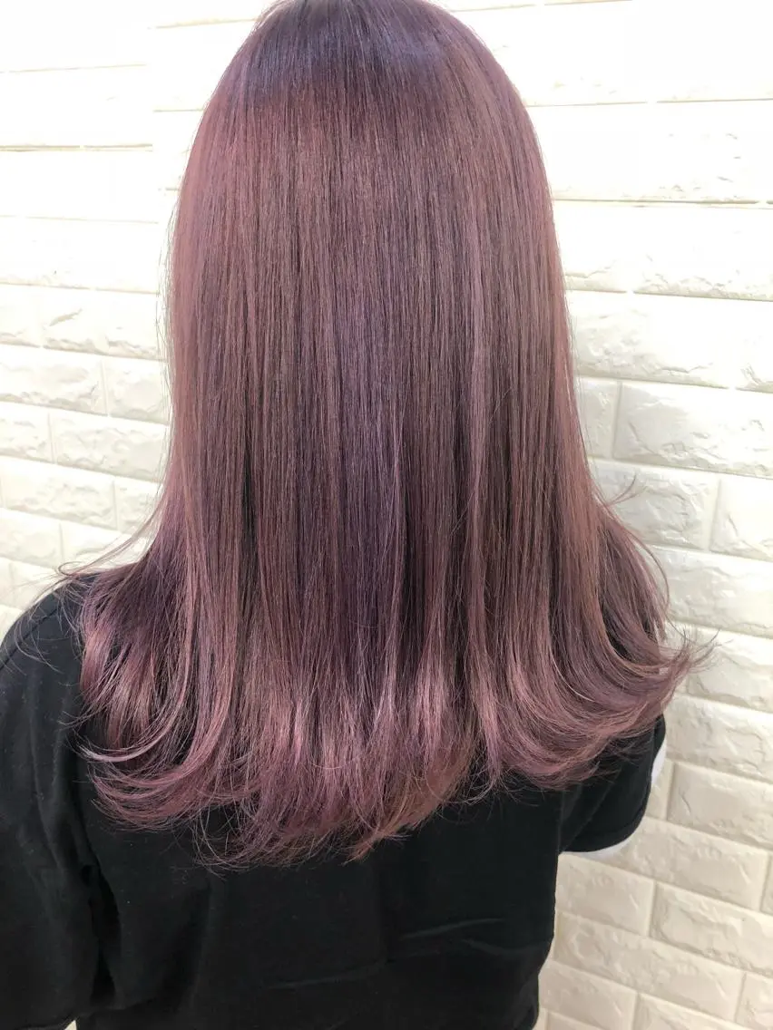セミロング カラー ブリーチ ケアブリーチ ラベンダーカラー ピンクカラー ピンクラベンダー カット ヘアカラー トリートメント famille ファミーユのヘアスタイル