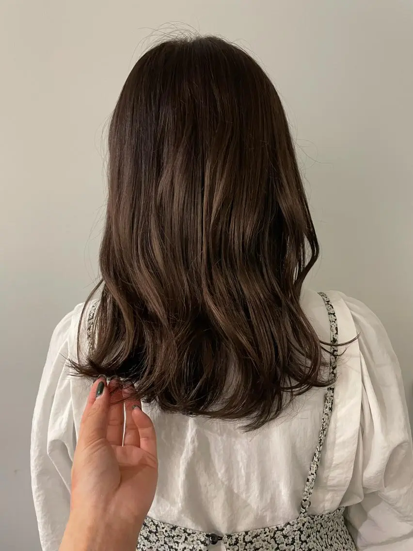 ミディアム 表参道レイヤーカット 髪質改善山岸季生のヘアスタイル