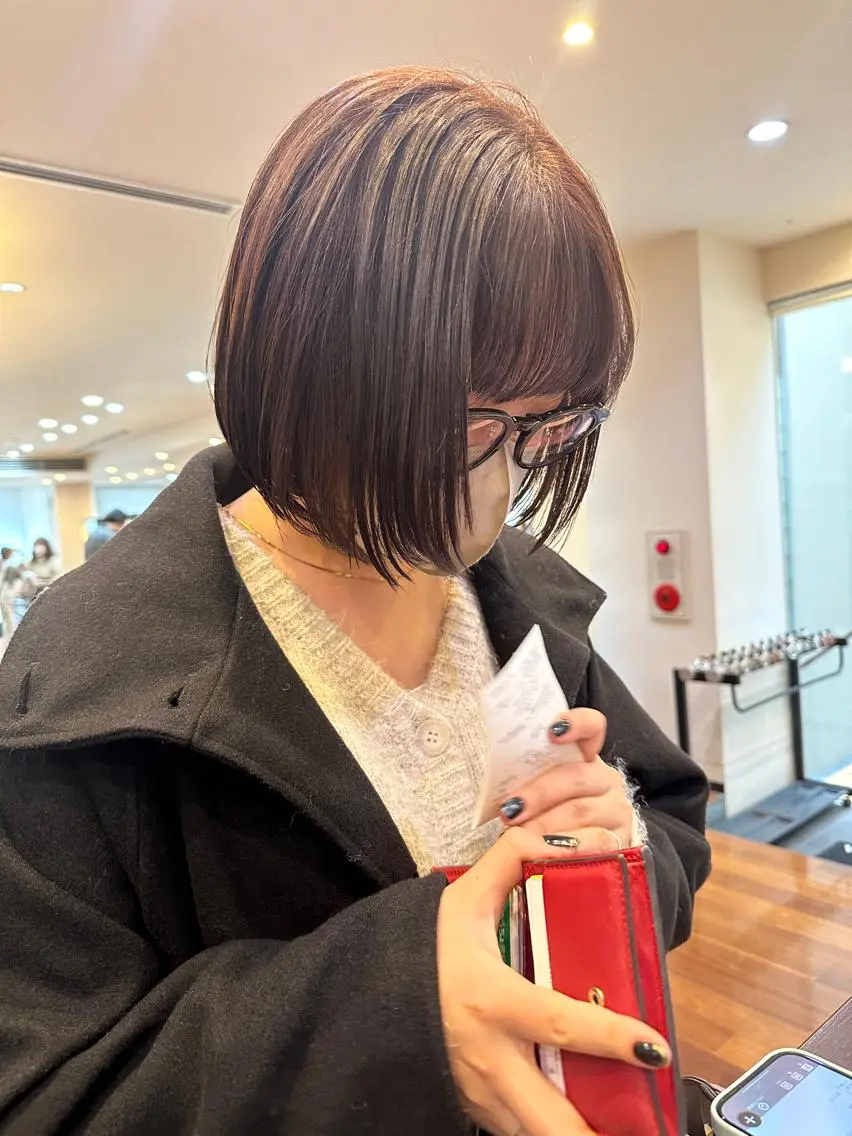 ショート ボブ 顔まわりレイヤー レイヤーカット カット ヘアカラー 伊藤 拓哉のヘアスタイル
