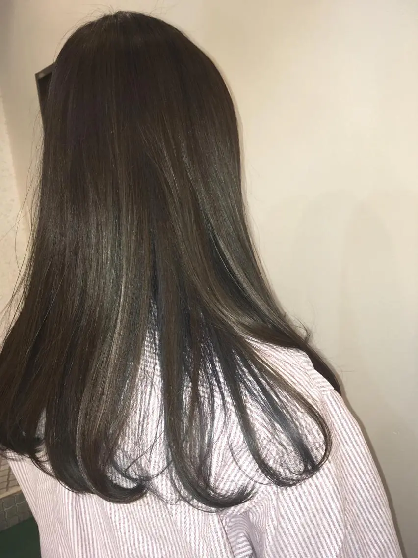 セミロング カラー アッシュ ブルーカラー ブルーアッシュ Lagom なかだのヘアスタイル