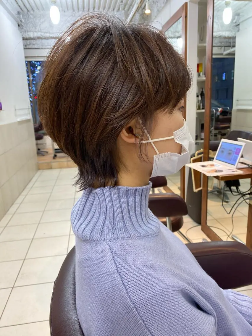 ショート カラー 伸ばしかけ ウルフカット ベリショディレクター 小野 健太郎のヘアスタイル