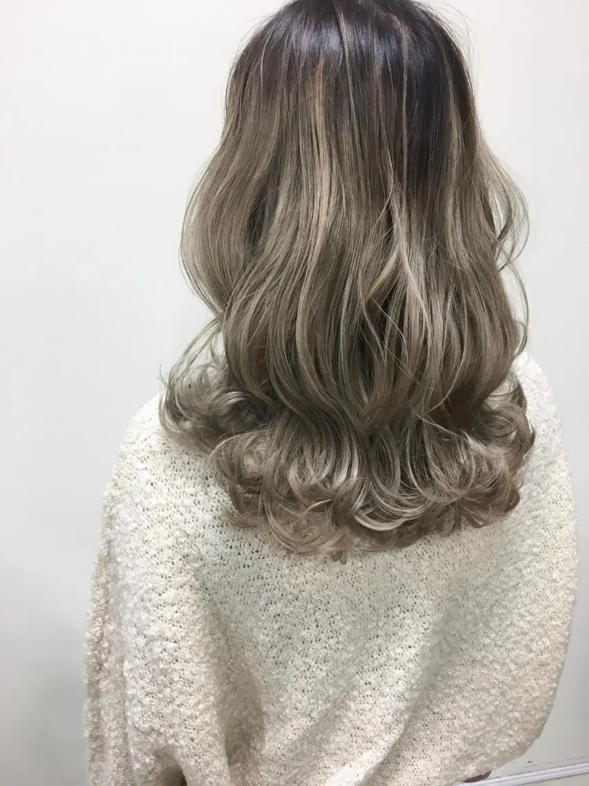 ミディアム カラー Beach 代表 KENTAのヘアスタイル
