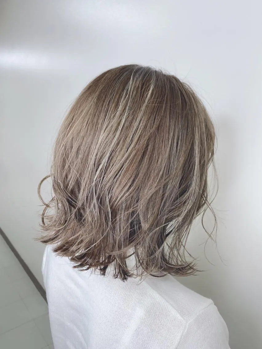 ショート カラー ハイライトカラー ハイライト カット ヘアカラー AI 高田馬場店のヘアスタイル