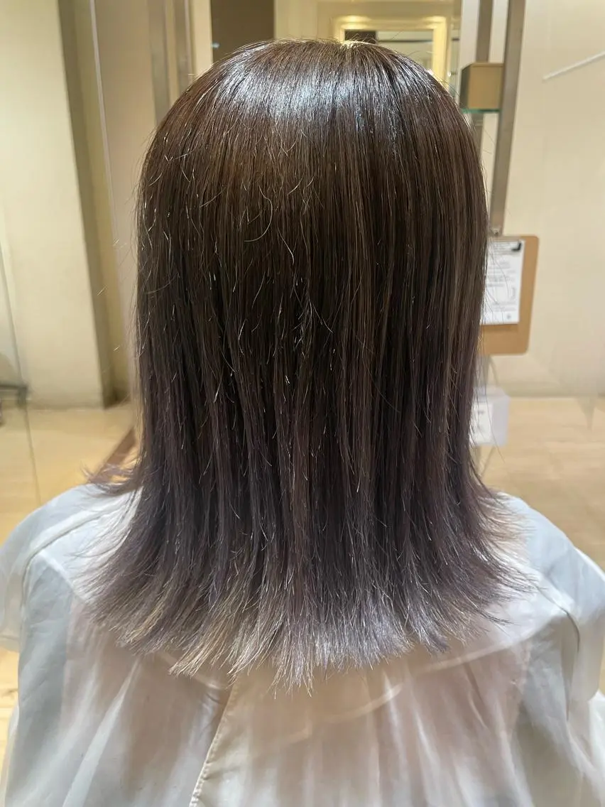セミロング 蓮田 葵のヘアスタイル