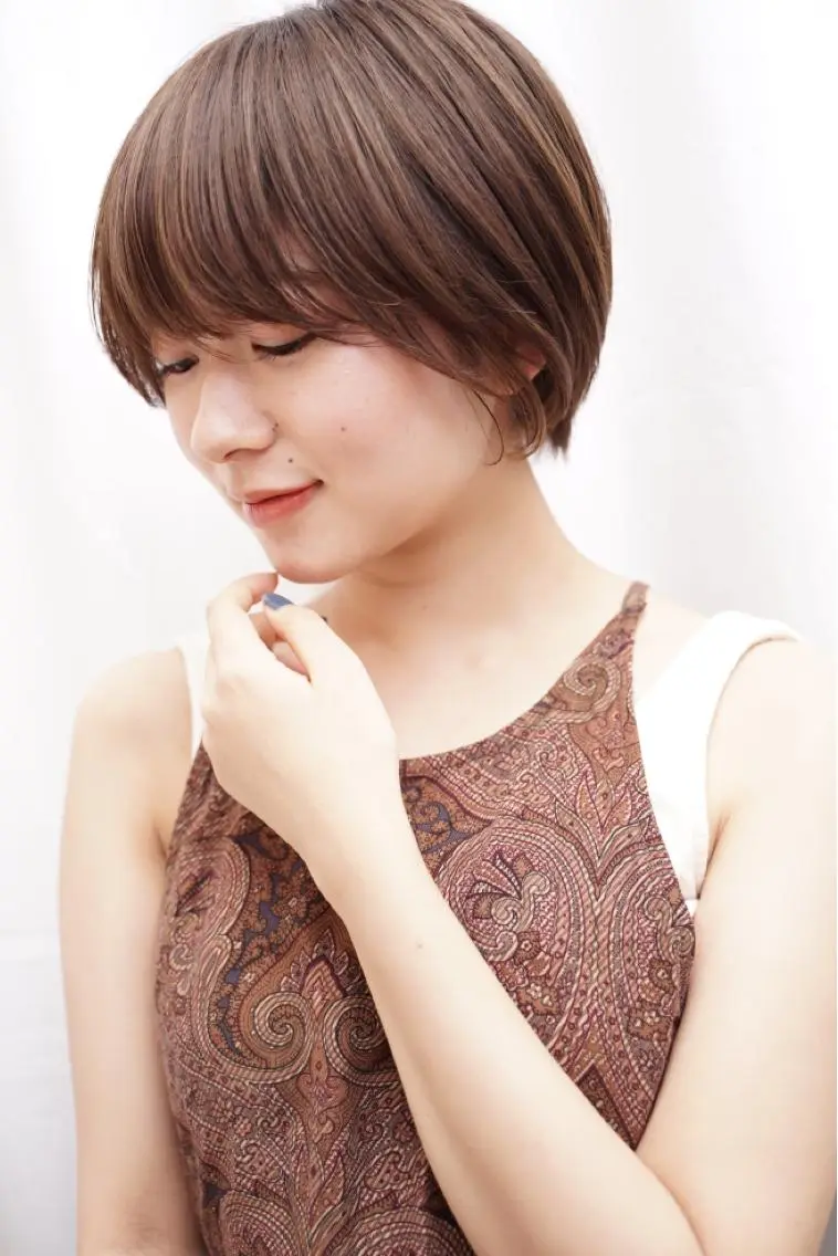 ショート カラー カット 佐藤 花帆のヘアスタイル