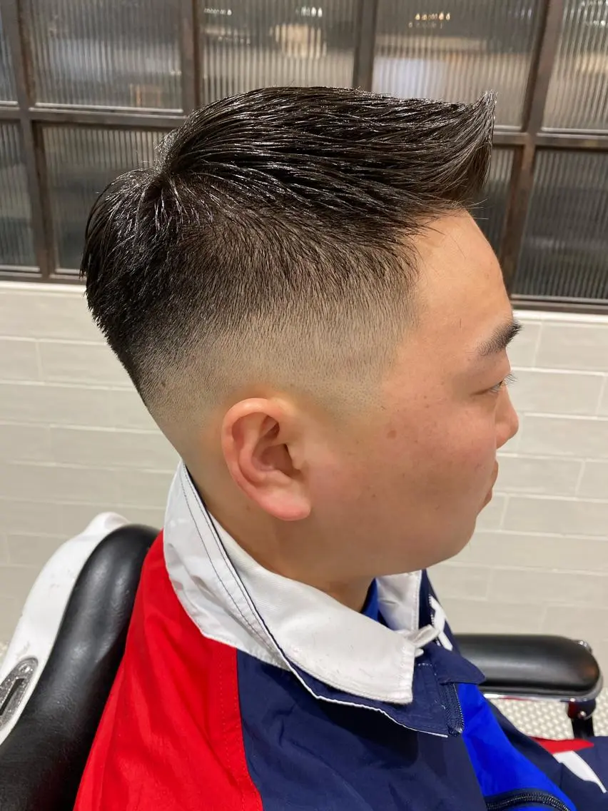 ショート メンズ カット 山﨑 愛也のヘアスタイル