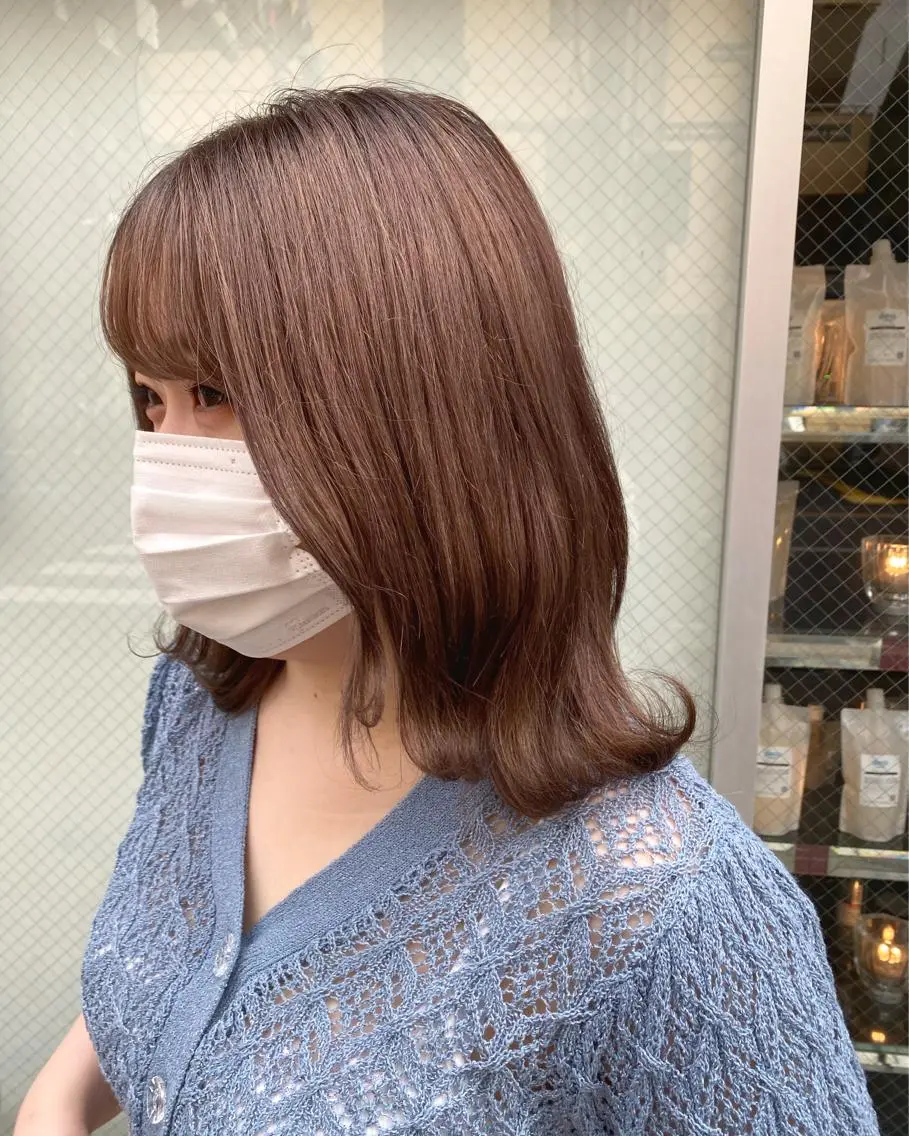 カラー ベージュカラー ブリーチ ピンクカラー ピンクベージュ 石野 友唯のヘアスタイル