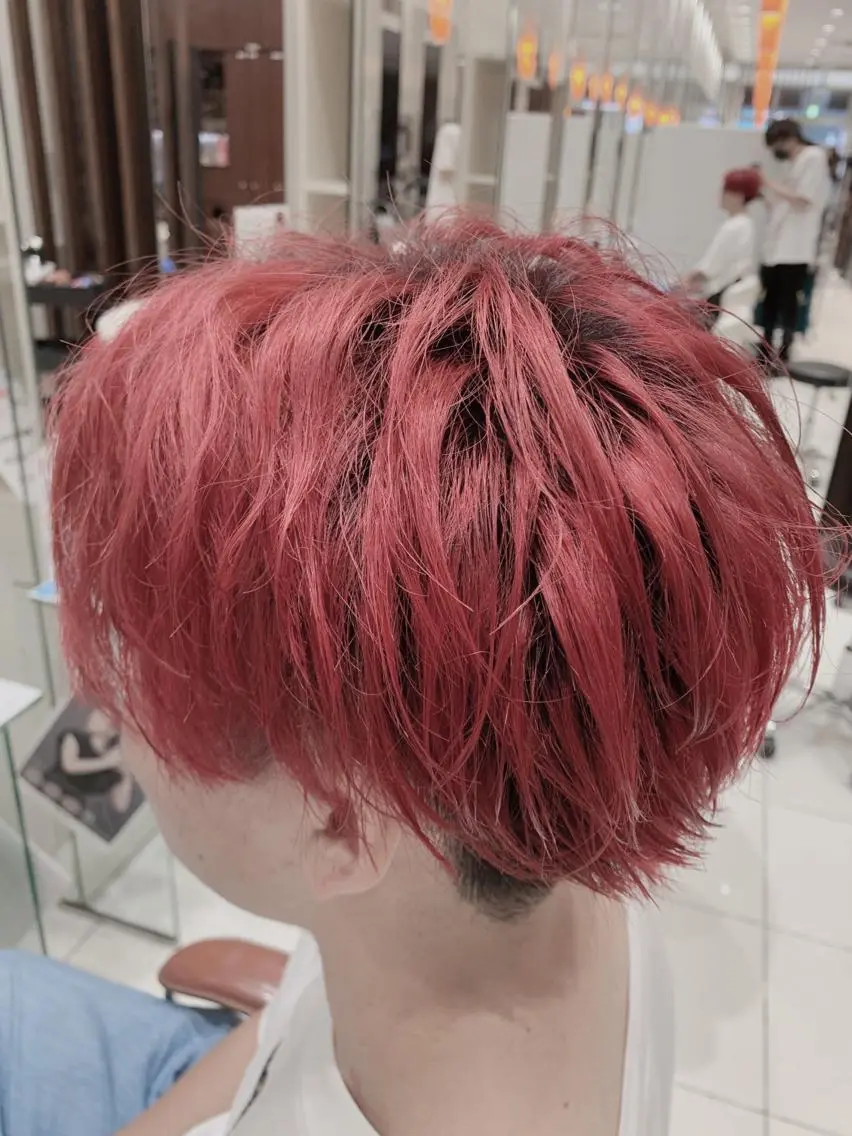 カラー メンズ メンズハイトーン ハイトーンカラー 金井 郁弥のヘアスタイル