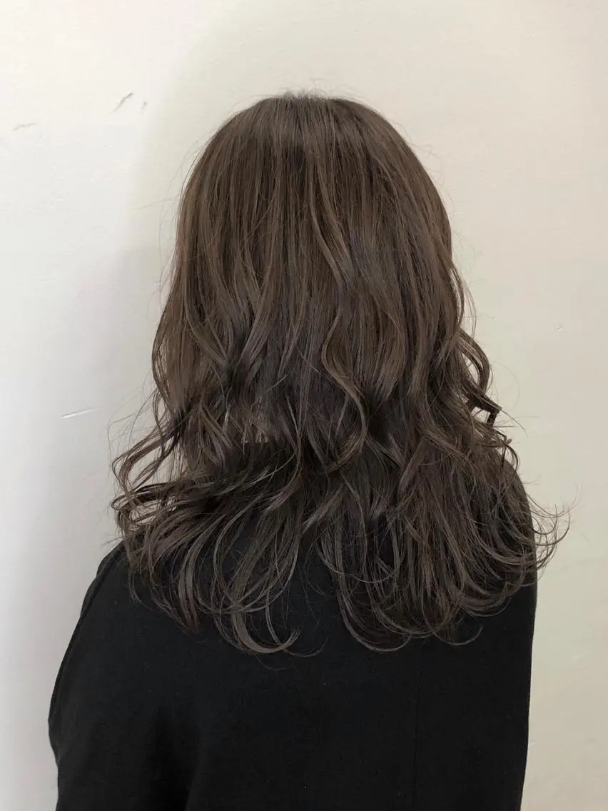 ミディアム カラー brace今里店店長 加井直樹のヘアスタイル