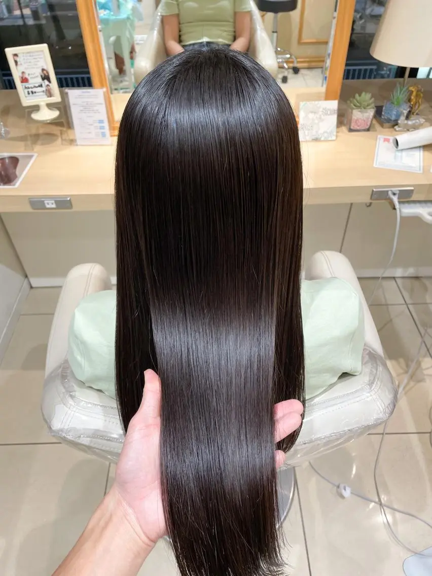 セミロング パーマ カット 縮毛矯正 トリートメント 美髪⭐︎髪質改善 井上 康司のヘアスタイル
