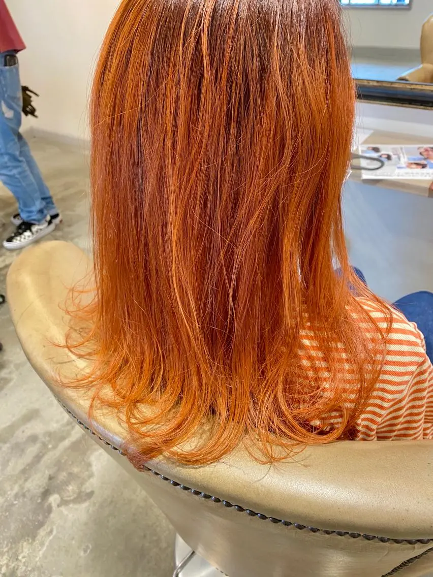 ミディアム カラー ブリーチ オレンジ ヘアカラー トリートメント 美髪・髪質改善 有田怜平のヘアスタイル