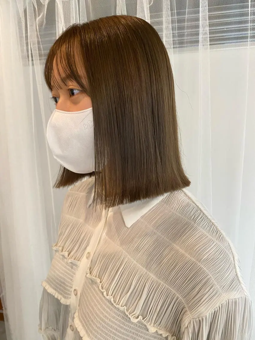 ミディアム サトウ ナナのヘアスタイル
