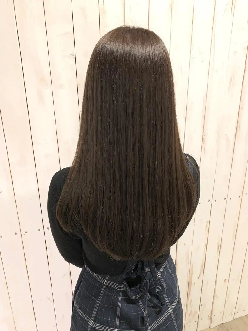 セミロング カラー ヘアカラー 杵渕 未歩のヘアスタイル