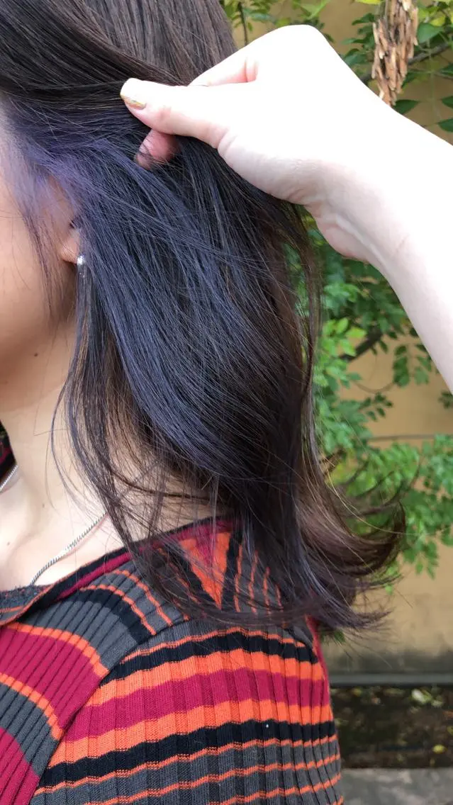 ロング カラー ヘアカラー 川元 汐音のヘアスタイル