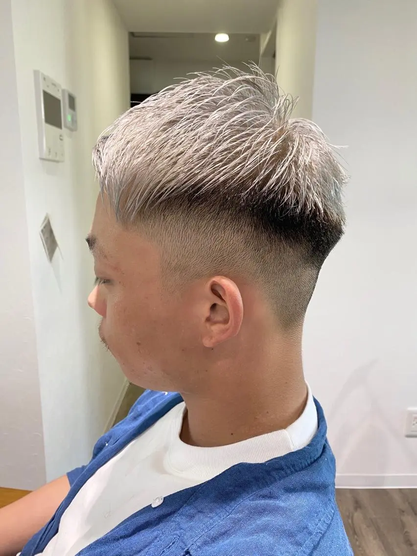 メンズ フェードカット 粕川 達哉のヘアスタイル