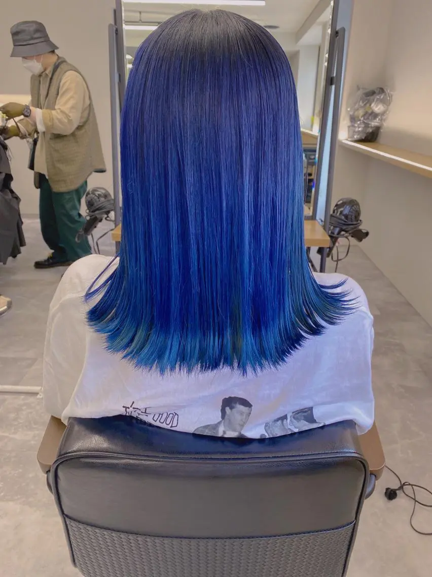 カラー ブリーチ ブルーカラー ヘアカラー トリートメント 山﨑 大暉【ダブルカラー】のヘアスタイル