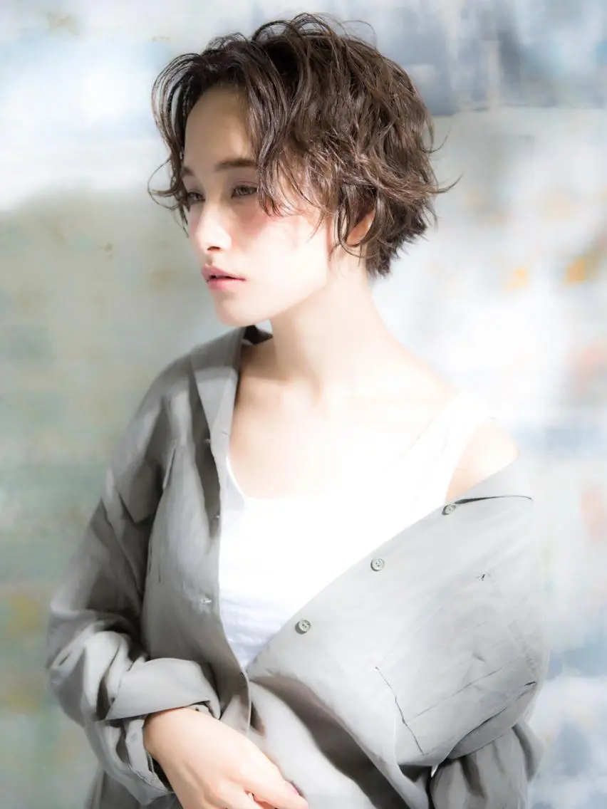 ショート カラー レイヤーカット✂️ 横浜No1♡下鳥翔子のヘアスタイル