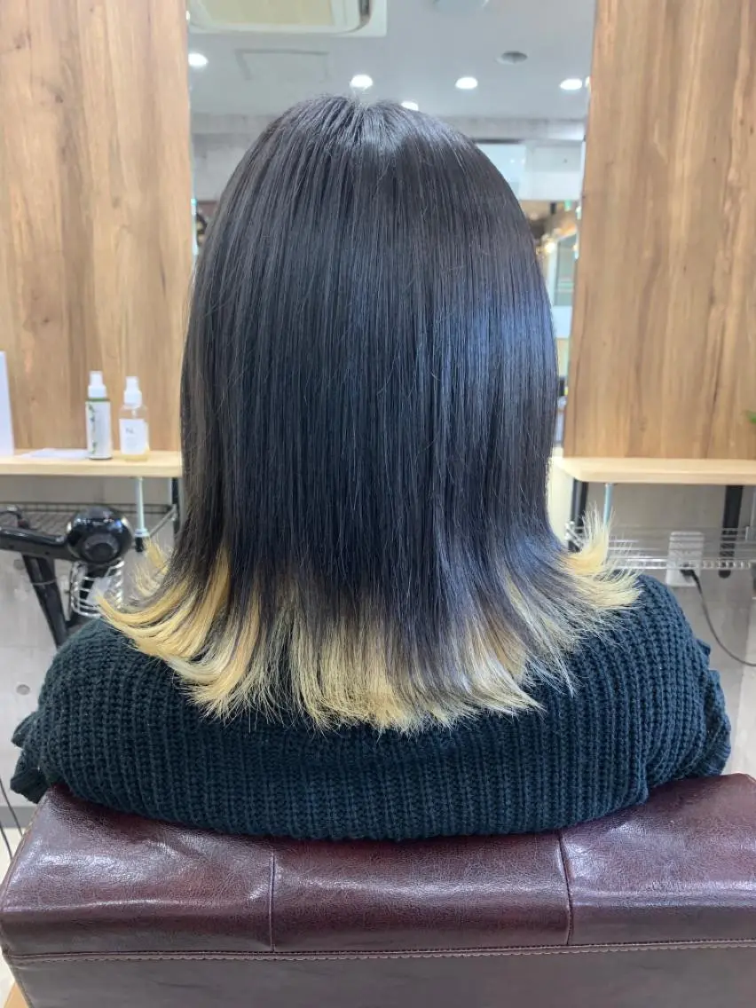ミディアム カラー バレイヤージュ ブリーチ ケアブリーチ ダブルカラー グラデーションカラー ヘアカラー hair salon mementoのヘアスタイル