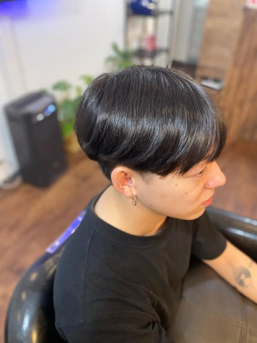 ショート パーマ メンズ メンズ韓国風 韓国マッシュ マッシュ 韓国風ヘア ストレートパーマ Luzir⭐︎ GEN⭐︎のヘアスタイル