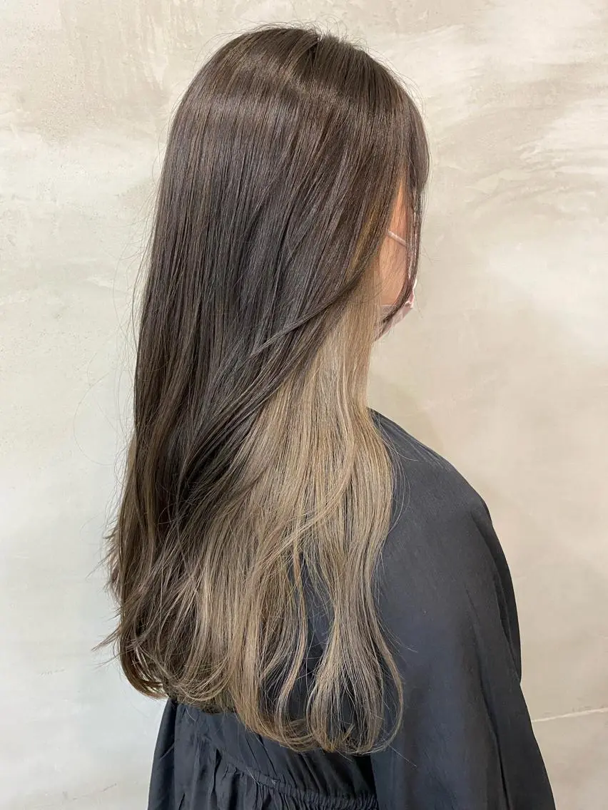 ロング カラー ベージュカラー ホワイトベージュ カット ヘアカラー トリートメント 🫧透明感カラー🫧 OIKAWAのヘアスタイル