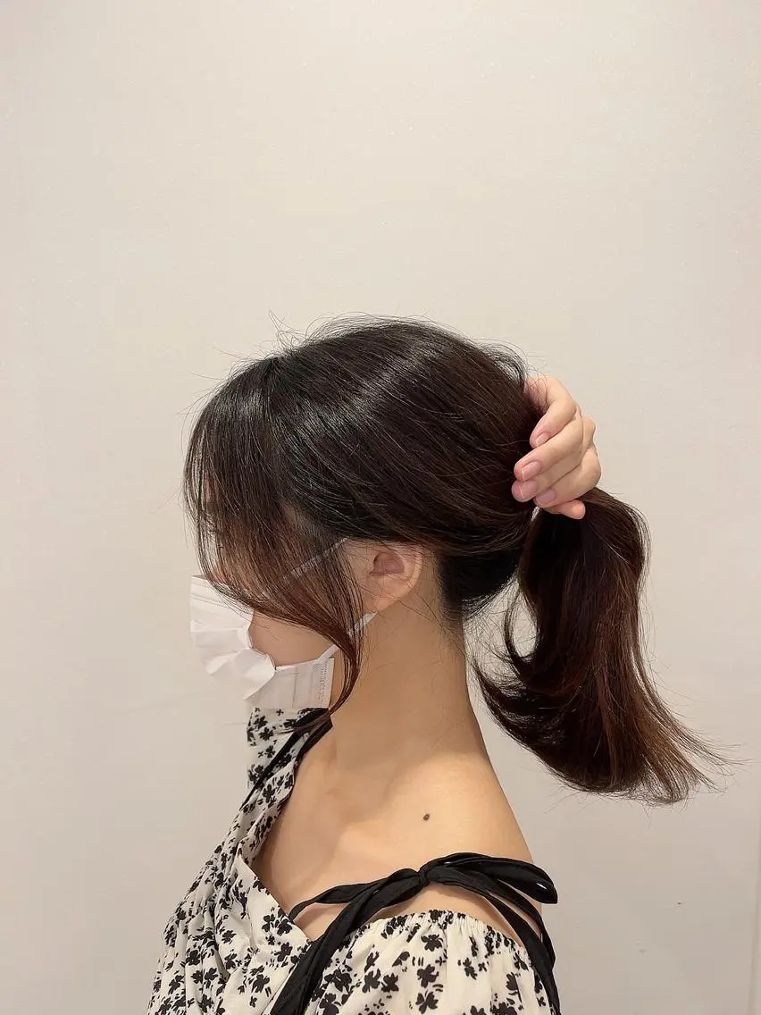 ロング 韓国ヘア レイヤーカットのヘアスタイル