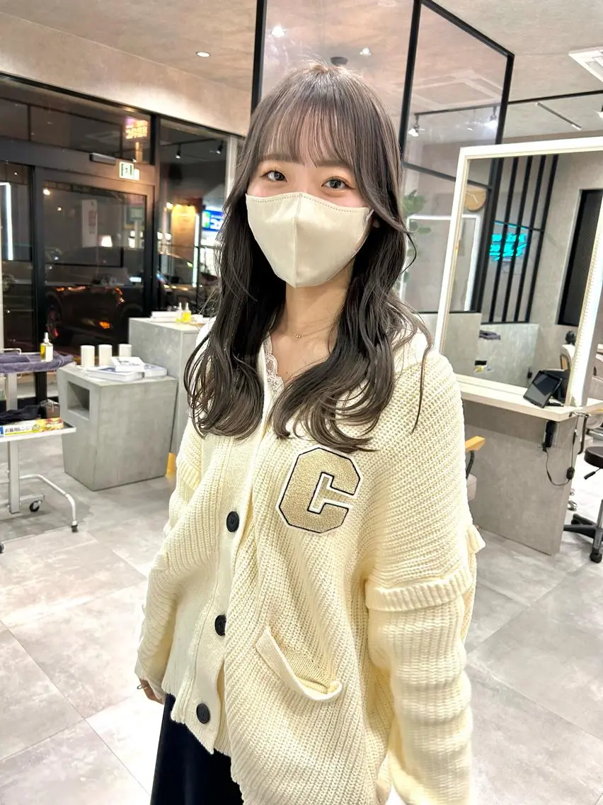 ミディアム カラー カット ヘアカラー トリートメント 一ノ瀬 暁のヘアスタイル