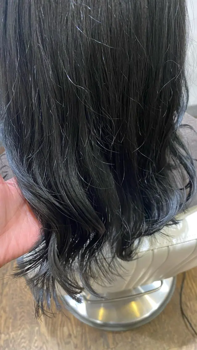 カラー 中村 友香のヘアスタイル