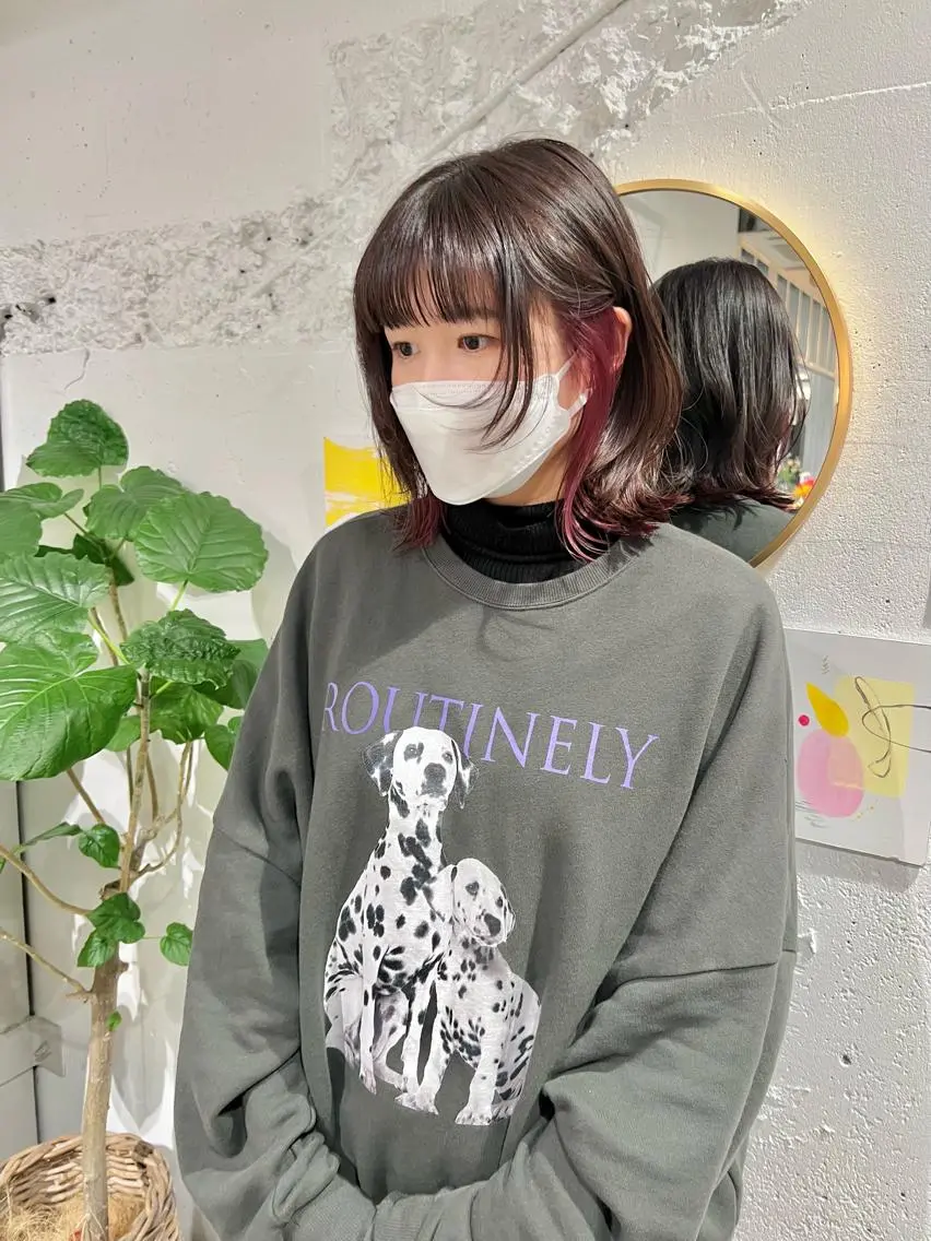 セミロング カット ヘアカラー 石井 菜々のヘアスタイル