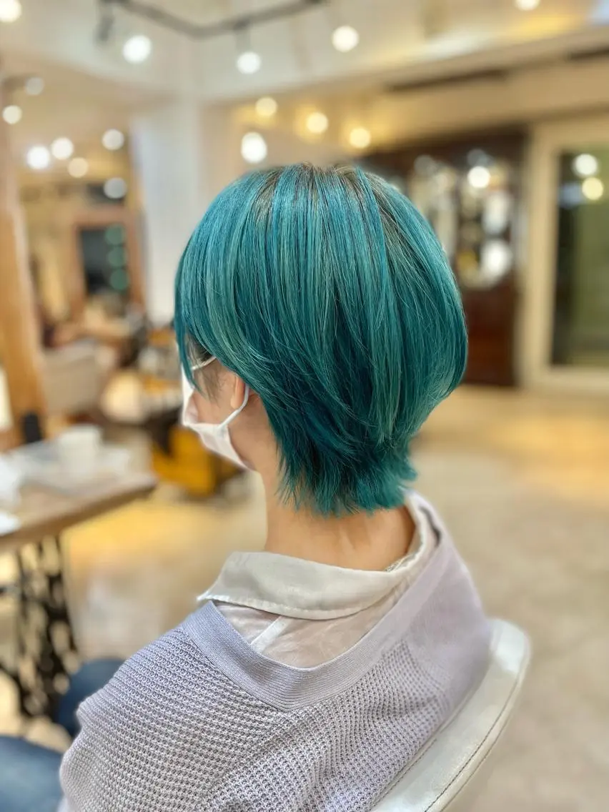ショート アッシュ ボブ ハイライト カット ヘアカラー 🌱工藤たいかい Lost  Cityのヘアスタイル