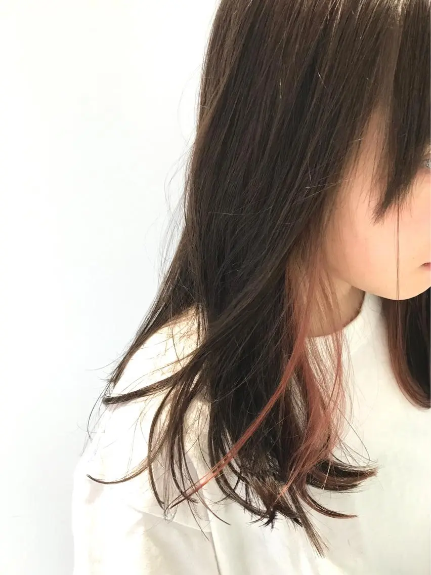 ミディアム カラー ベージュカラー インナーカラー ピンクカラー ピンクベージュ 加藤 憂のヘアスタイル