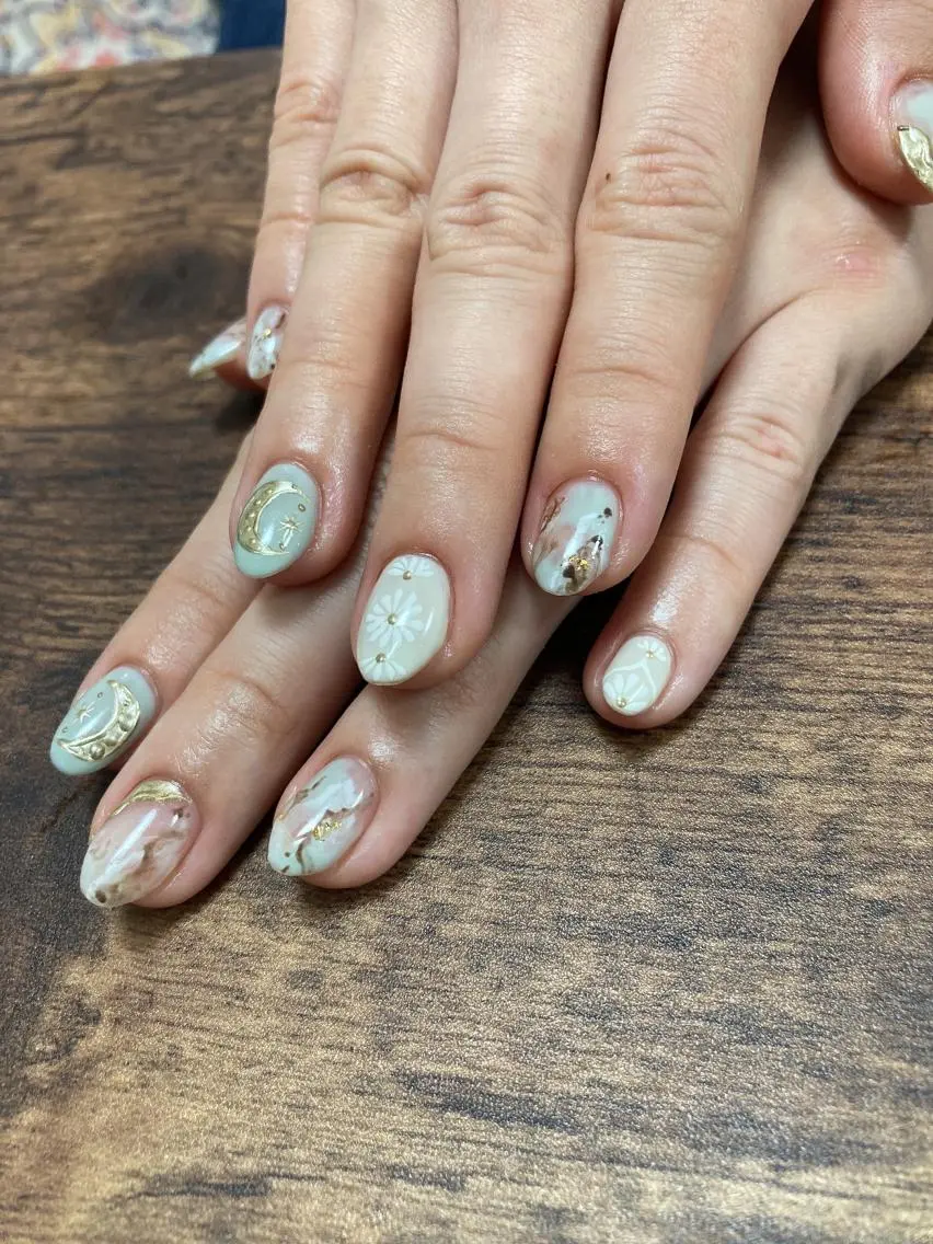 ネイル ニュアンスネイル ハンドネイル nailroom ＿anelaのネイルデザイン