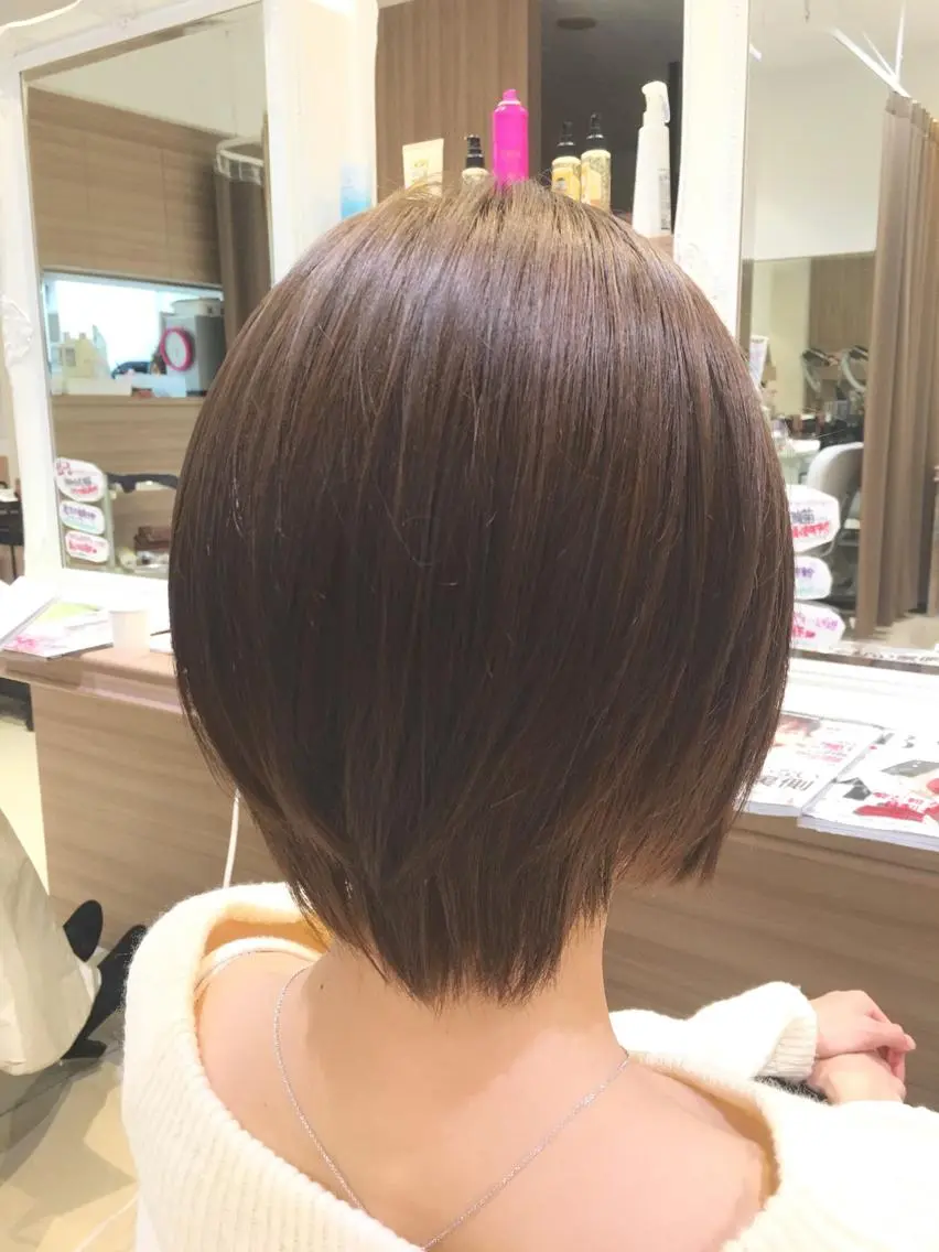 ショート カラー カット ヘッドスパ 🔸縮毛矯正🔸 カソリ ナユタのヘアスタイル