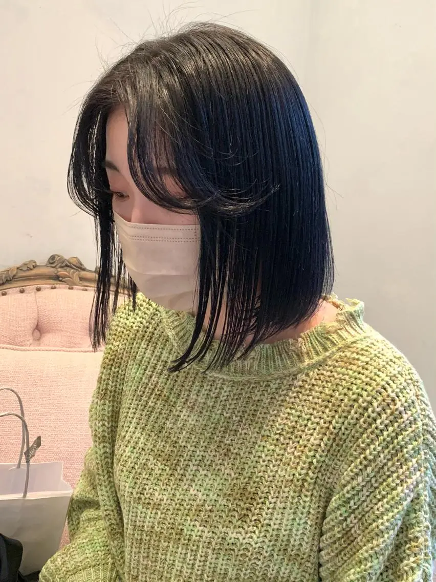 ミディアム 縮毛矯正 SAKINO ベージュカラーのヘアスタイル