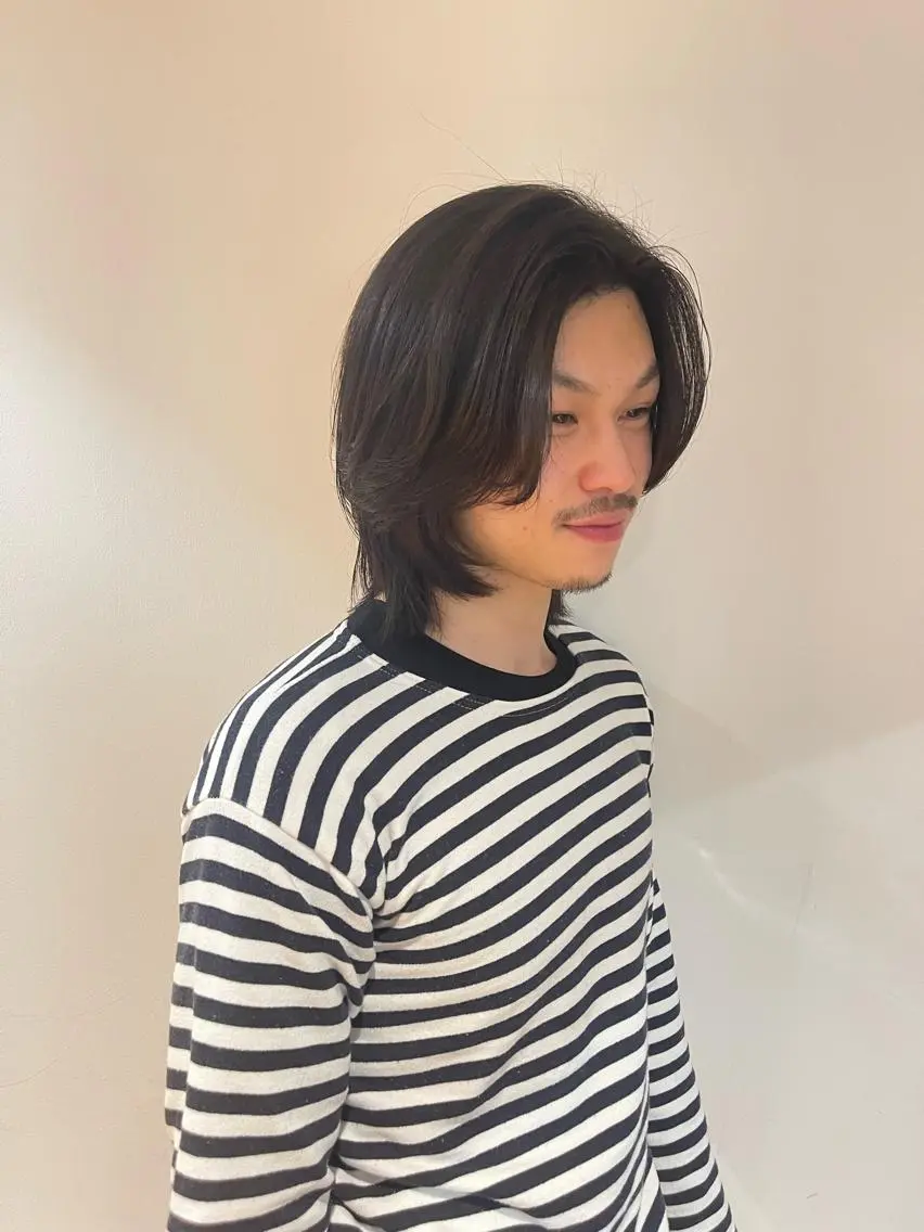 ミディアム 🫧うる艶レイヤー /グレージュ🪐リサのヘアスタイル