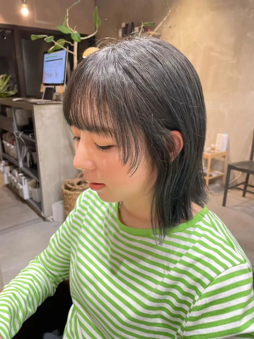 ミディアム カラー グレージュ オリーブグレージュ オリーブグレー ふじはら ひなこのヘアスタイル