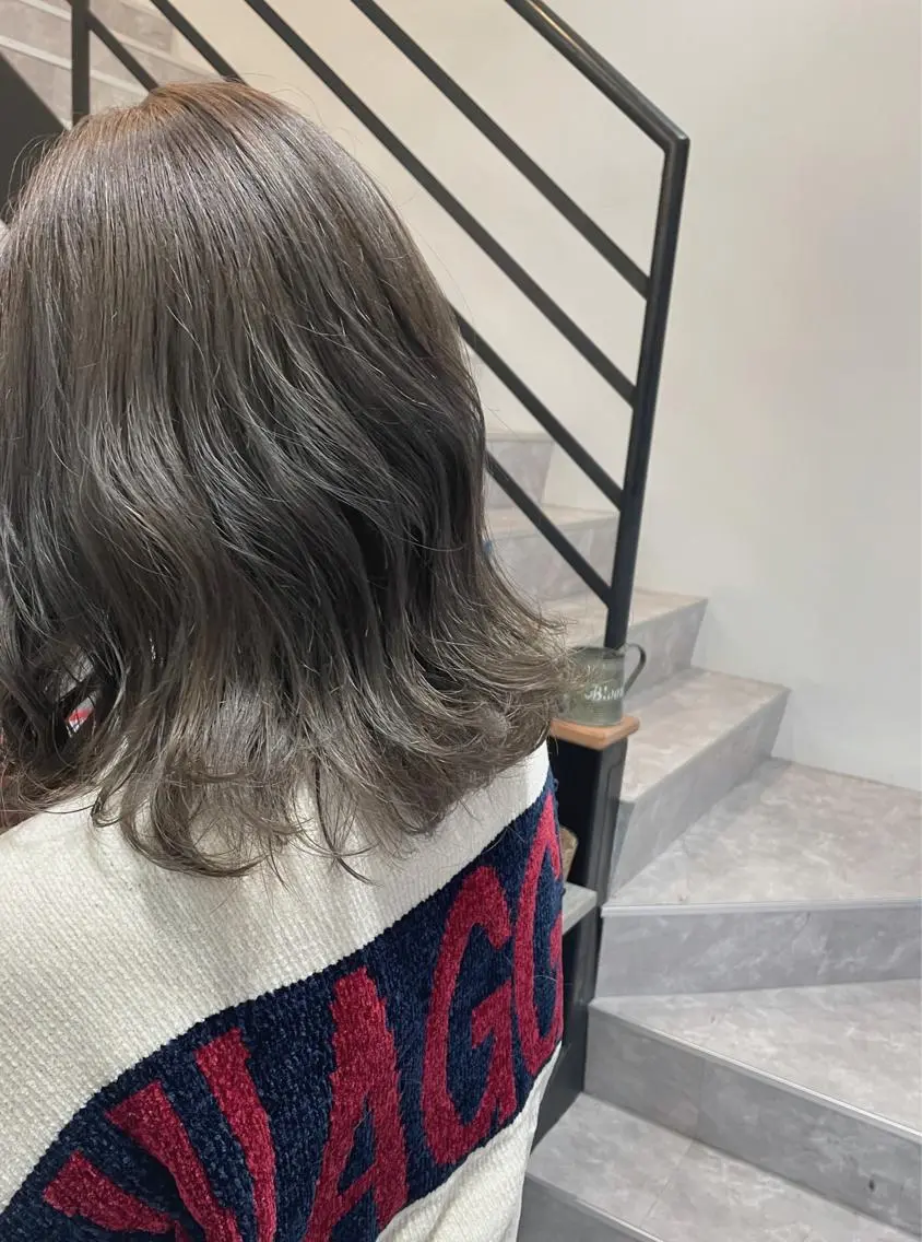 ミディアム カラー カット ヘアカラー トリートメント 狩野 羅夢のヘアスタイル
