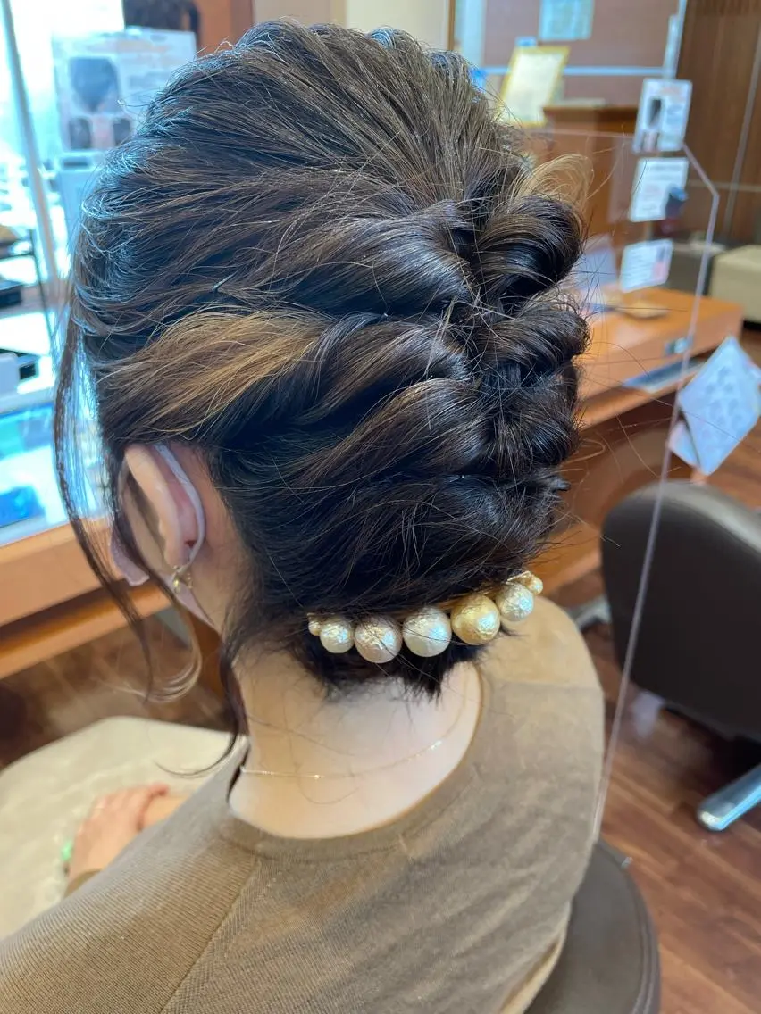 ミディアム ヘアアレンジ セト マユミのヘアスタイル
